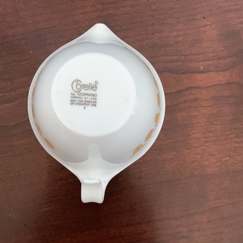 Vintage Corelle Golden Butterfly creamer - Picture 2 of 2